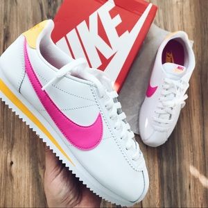 Nike Shoes - Nike classic cortez Nike Shoes - Nike classic cortez